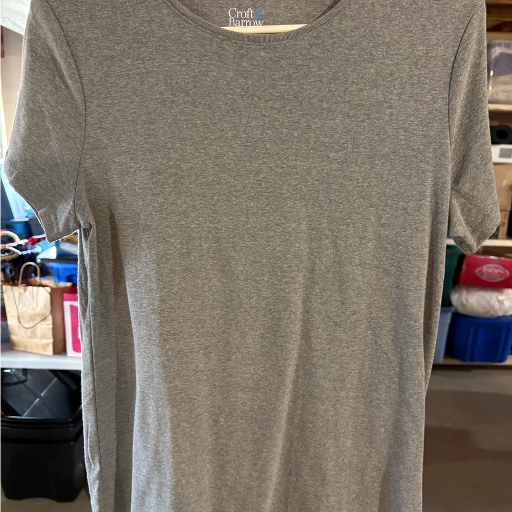 Croft & Barrow Women's Gray T-Shirt